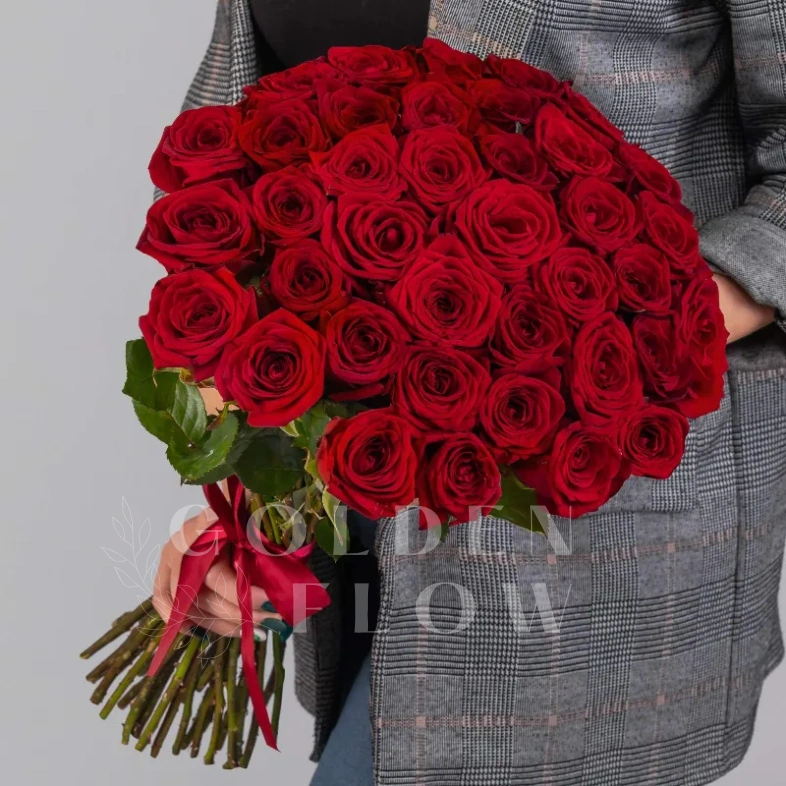 Букет из 25 роз под ленту
