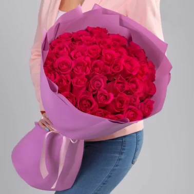 Букет из 51 малиновой розы