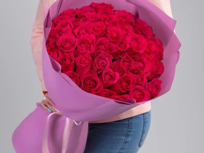 Букет из 51 малиновой розы