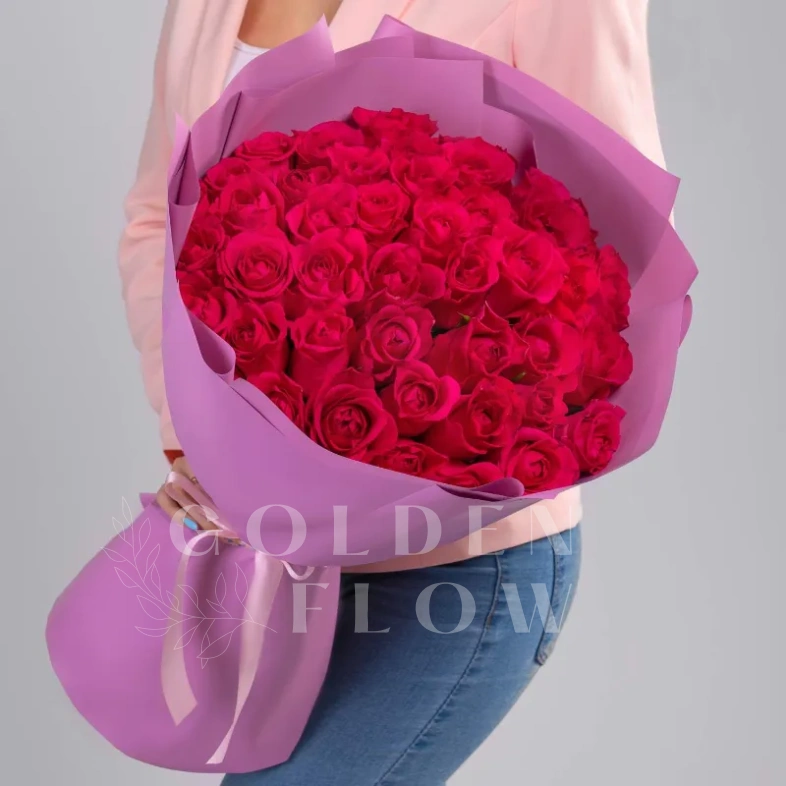 Букет из 51 малиновой розы