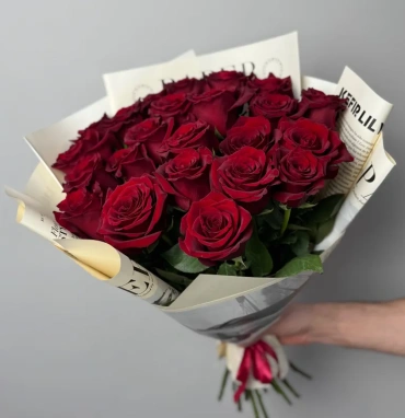 Букет из 21 розы «Брусника»
