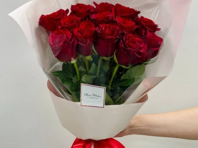 Букет из красных роз «Монро»