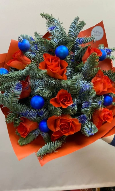 Новогодние розы