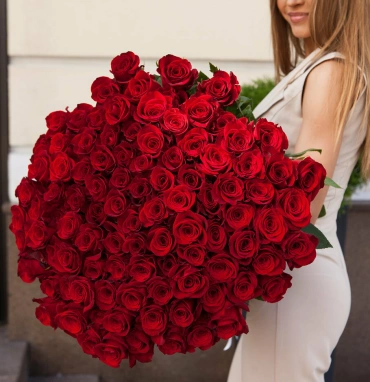 101 красная роза под ленту