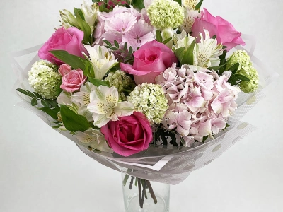 Сборный букет с гортензиями «Весенний привет»