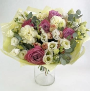 Букет с розами и эустомой &laquo;Идеал&raquo; 0