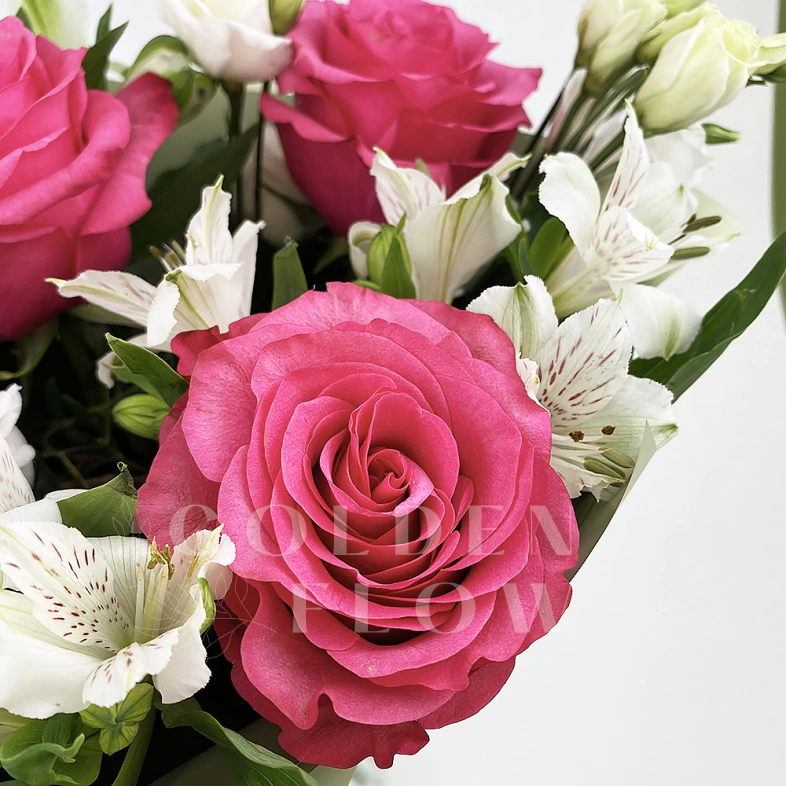 Сборный букет &laquo;Комплимент&raquo;