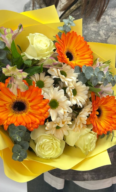 Букет с герберами и хризантемой «Хорошее настроение»