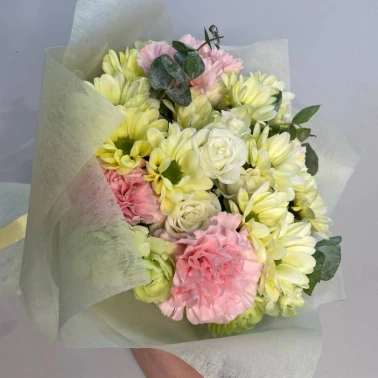 Сборный букет «Весенний рассвет»