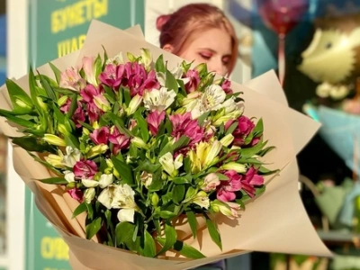 Букет альстромерий «Яркие моменты»