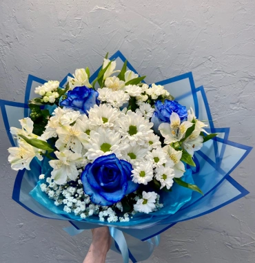 Сборный букет «Голубой небосклон»