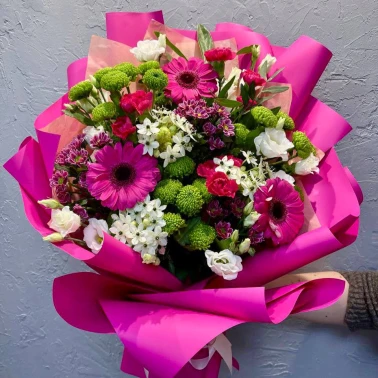 Сборный букет с герберами «Весенние краски»