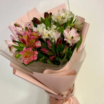 Букет из альстромерий «Трепет»