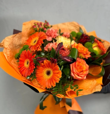 Сборный букет «Апельсиновый»