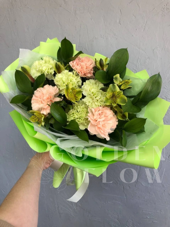 Сборный букет &laquo;Летний парк&raquo;