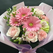 Сборный букет &laquo;Нежный с герберами&raquo; 1