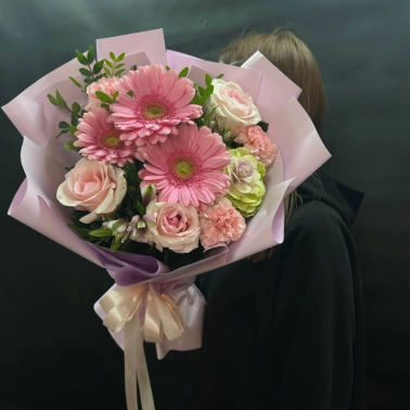 Сборный букет «Нежный с герберами»