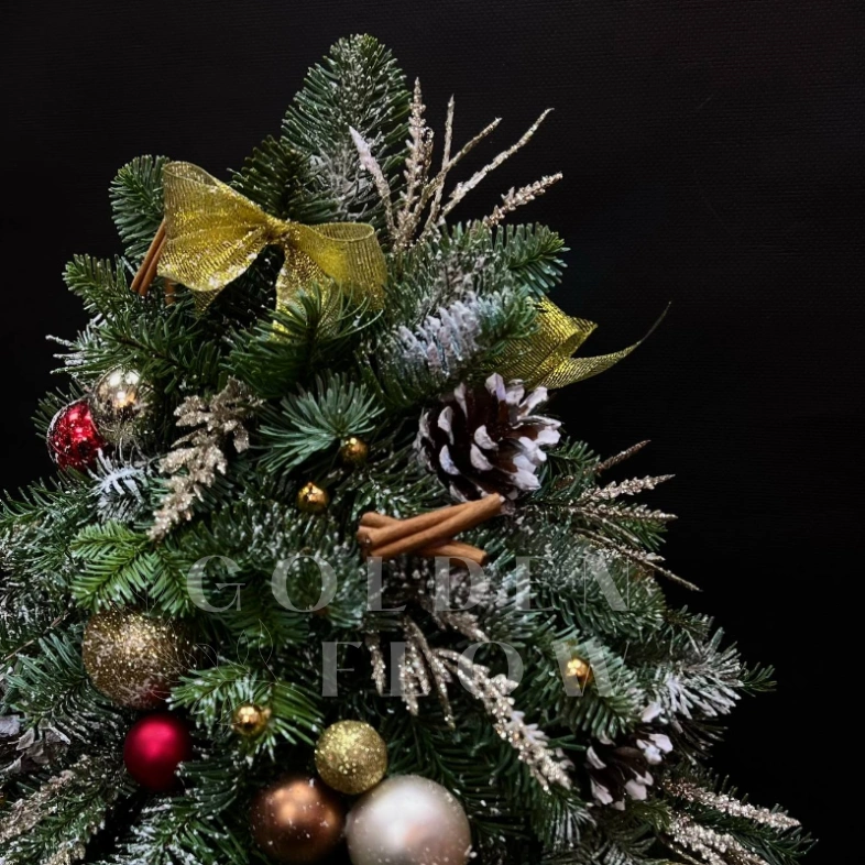 Композиция &laquo;Ель новогодняя&raquo;