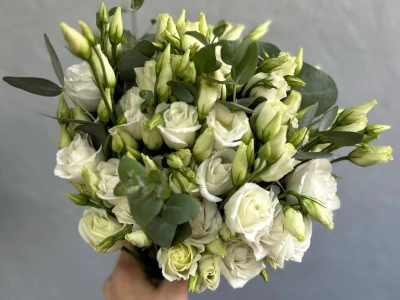 Букет невесты из эустомы «Симфония»