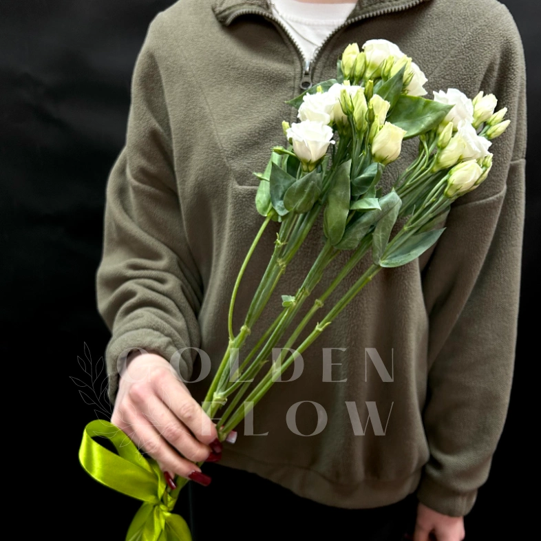 Букет из 3 эустом под ленту