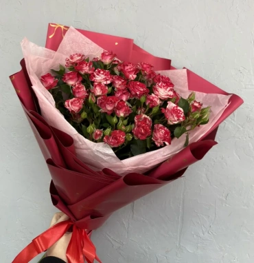 Букет из кустовой розы фаерворкс 5 веток 