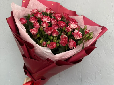 Букет из кустовой розы фаерворкс 5 веток 